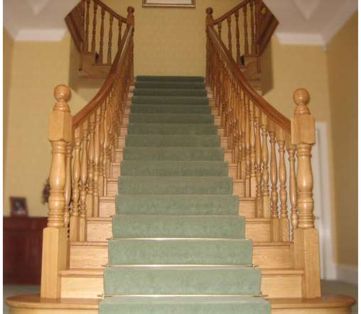 Entrance to Swept Stairs